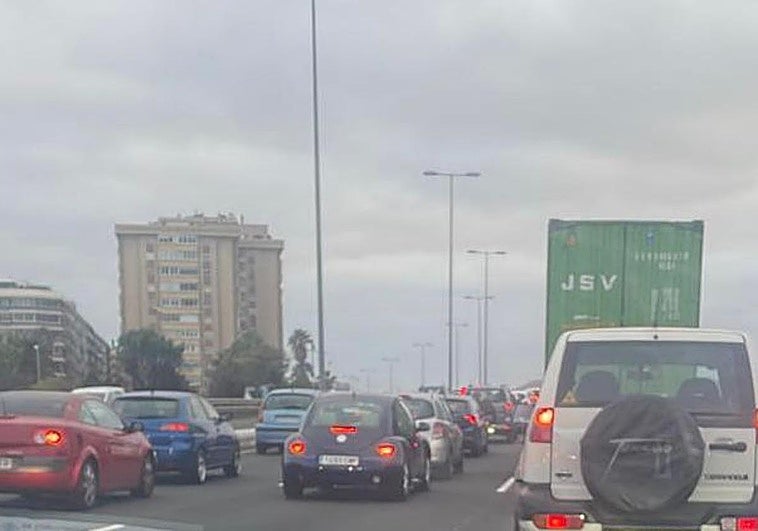 Atasco en la GC-1, sentido norte.