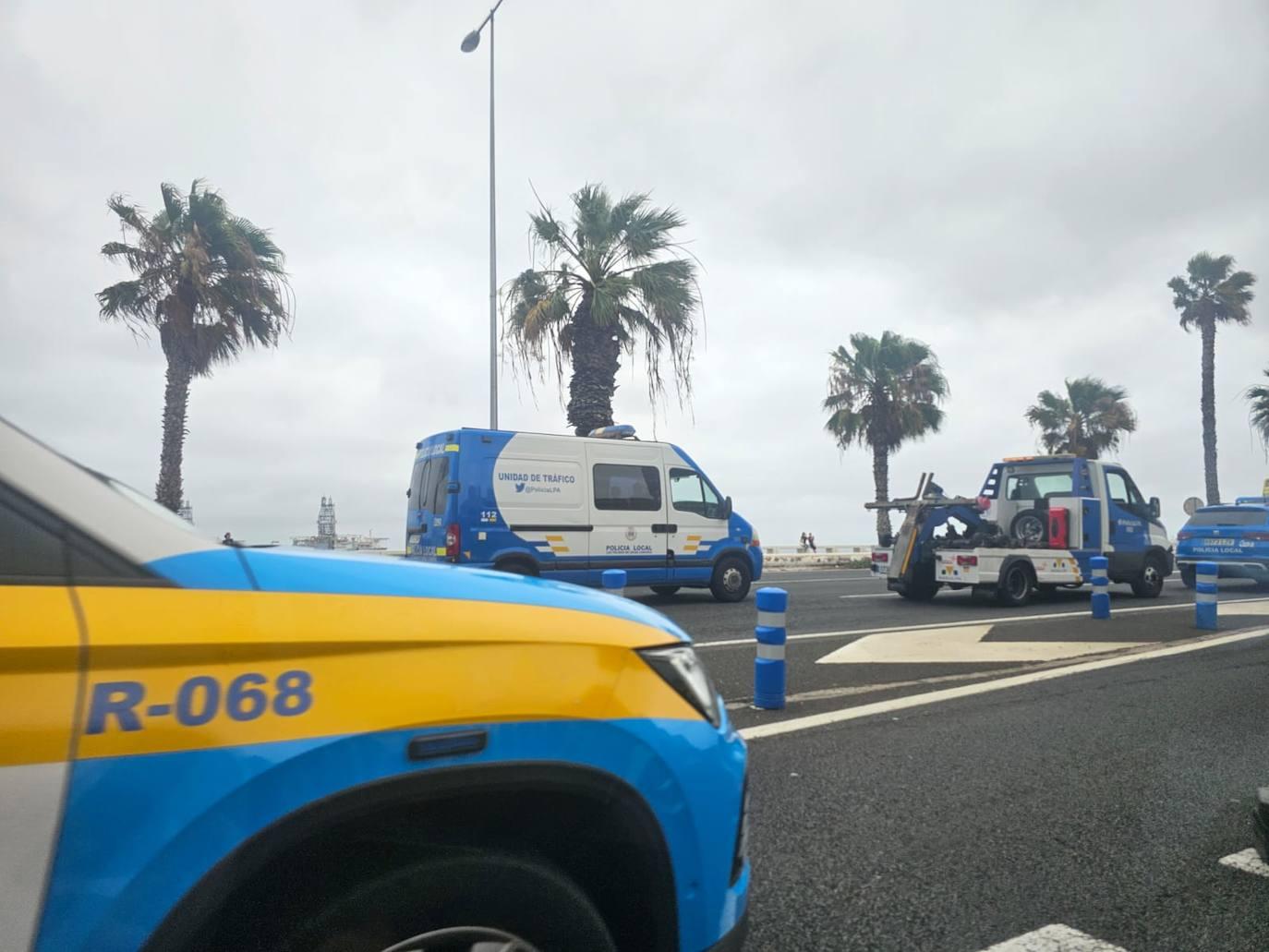 El vuelco en la Avenida Marítima, en imágenes