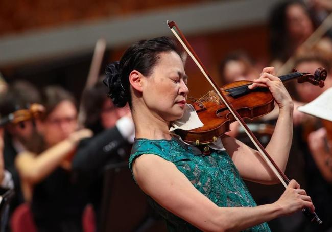 La violinista Midori.