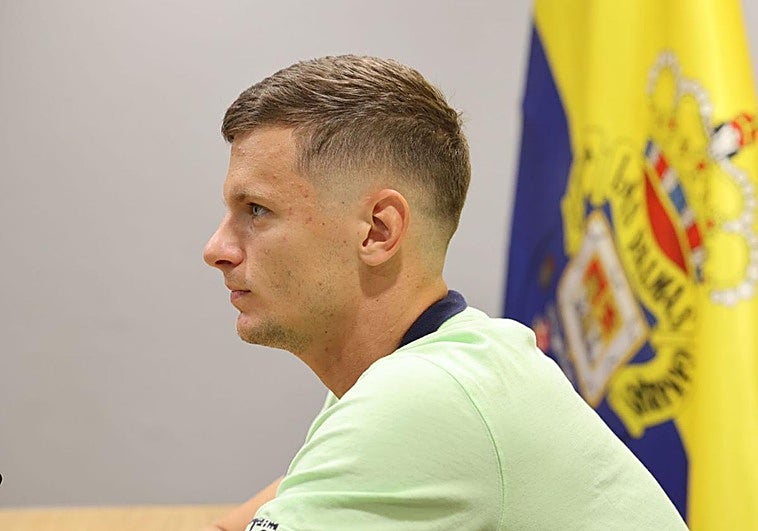 El portero croata Dinko Horkaš, en sala de prensa.