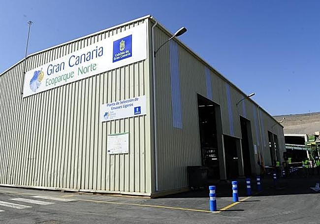 Planta de clasificación de envases ligeros del Ecoparque Norte.