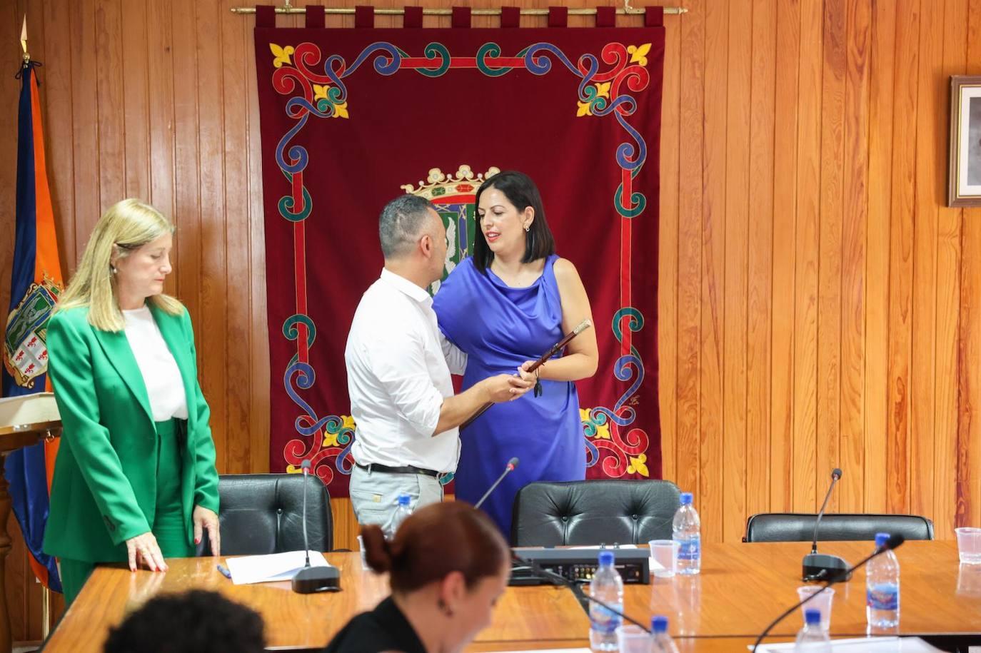 La moción de censura de San Mateo, en imágenes
