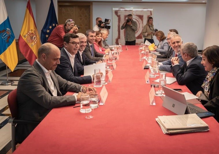 Imagen de la comisión bilateral Canarias-Estado celebrada a finales de abril.