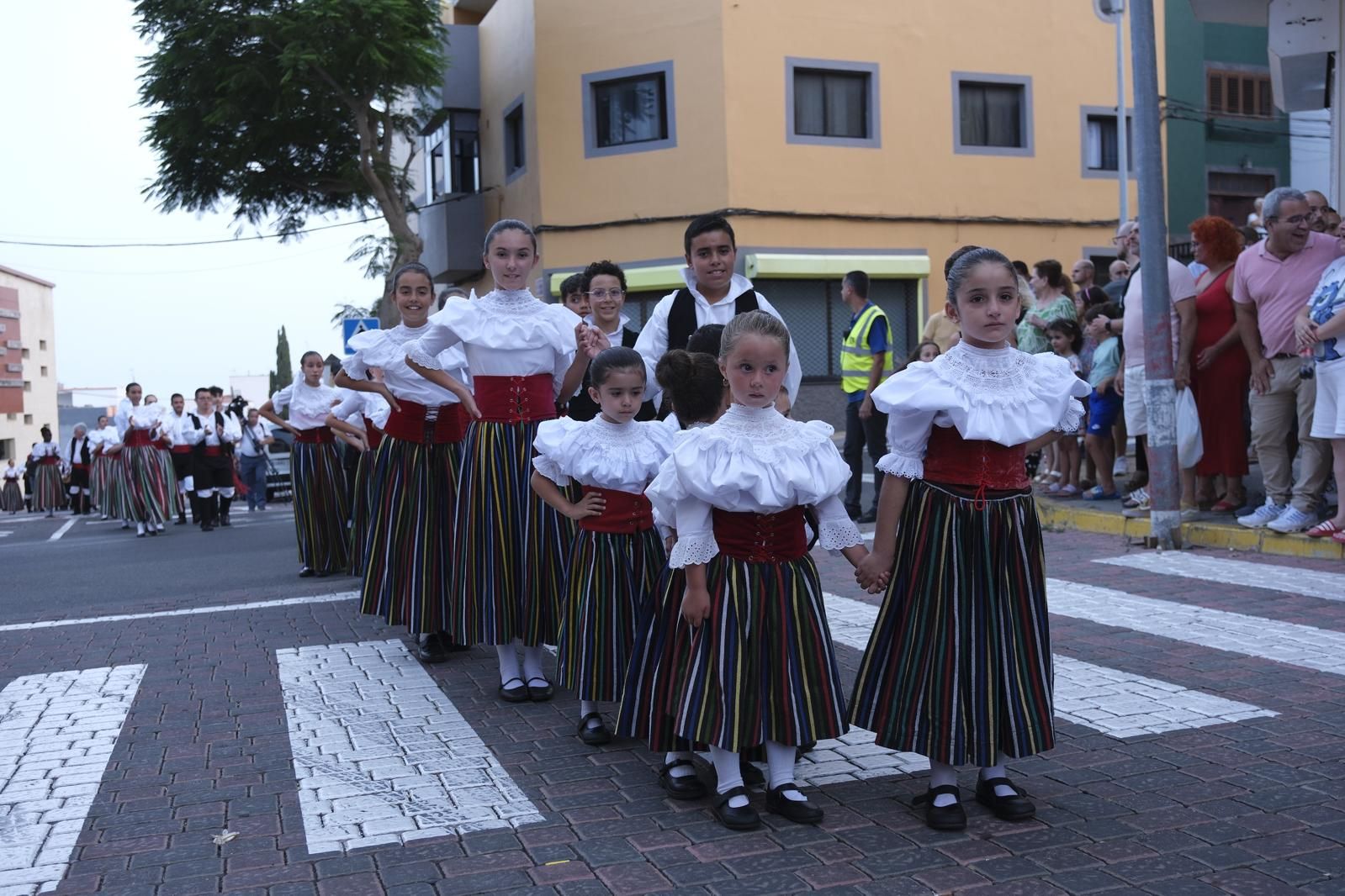 El recorrido del festival de folclore, en imágenes