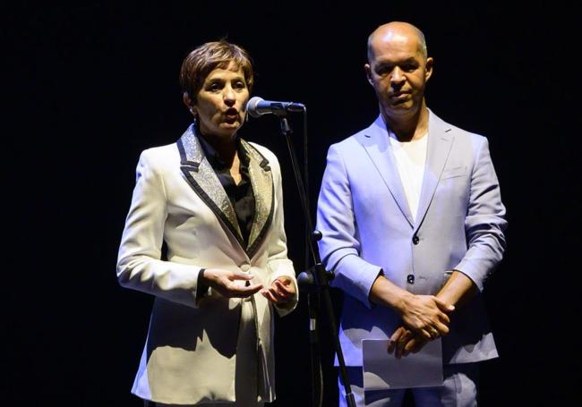 Natalia Medina, junto a Agustín Díaz.