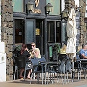 Turistas en Costa Teguise.