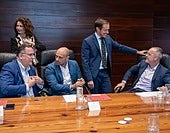 Imagen de archivo de varios miembros del Consejo de Gobierno antes de una reunión.