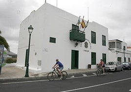 Consistorio de Tinajo.