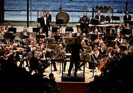 El Alfredo Kraus acogió la gala sobre Puccini con la que la OFGC abre su temporada.