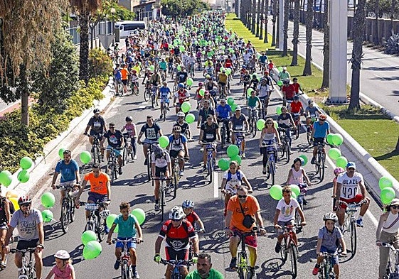Imagen de archivo de la Fiesta de la Bici en la Avenida Marítima.