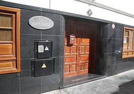 Sociedad Torrelavega, en la calle Triana de Arrecife.