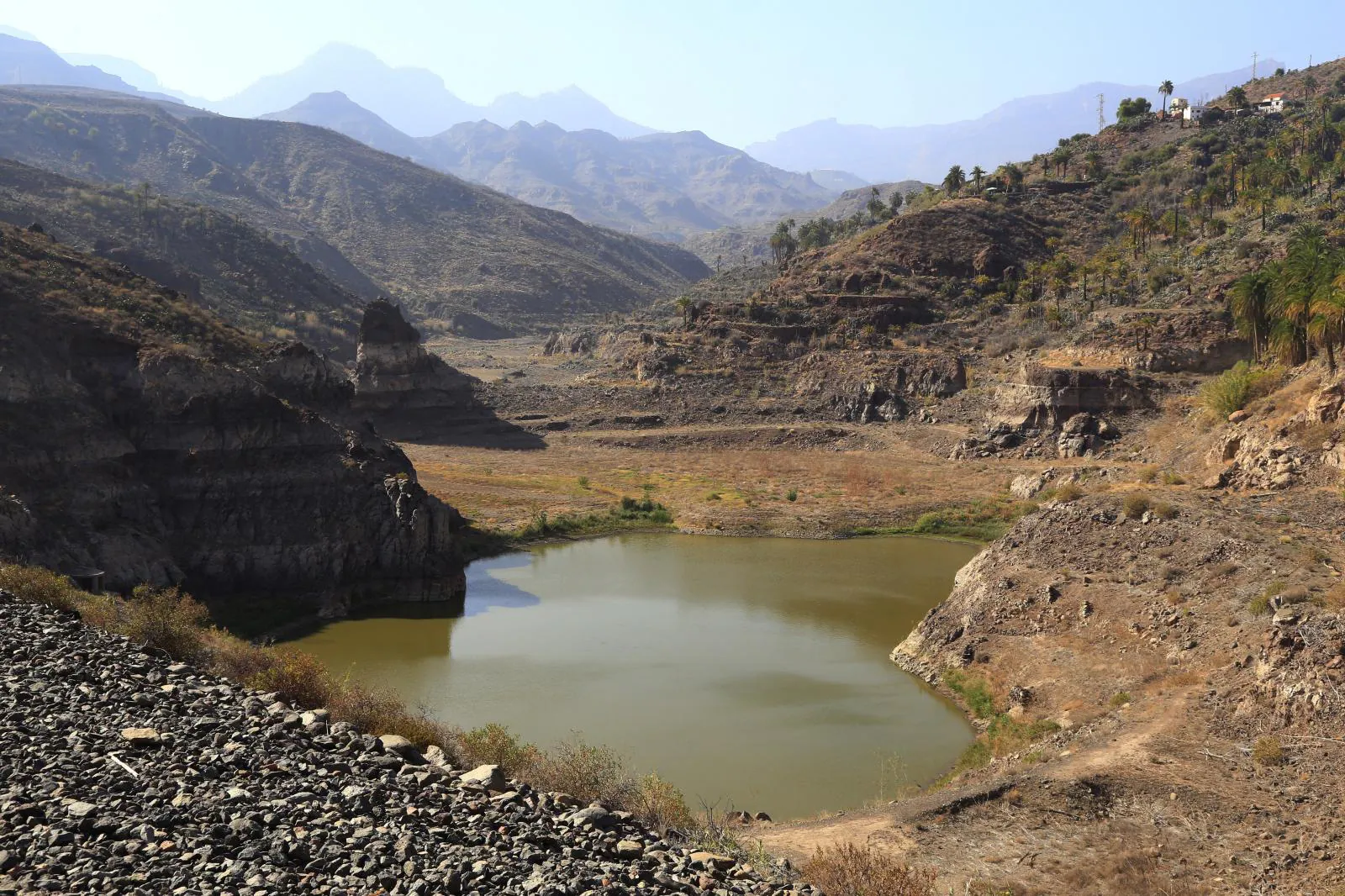 La Sorrueda, bajo mínimos