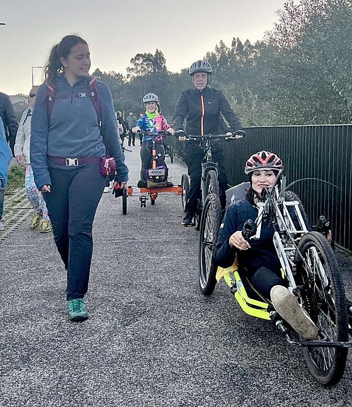 Imagen secundaria 2 - La octava edición del Camino de los Valores llega a su fin con una sonora ovación en la plaza del Obradoiro