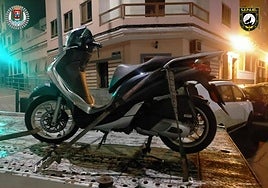 Conducía una moto en sentido contrario, y a gran velocidad, en Las Palmas de Gran Canaria