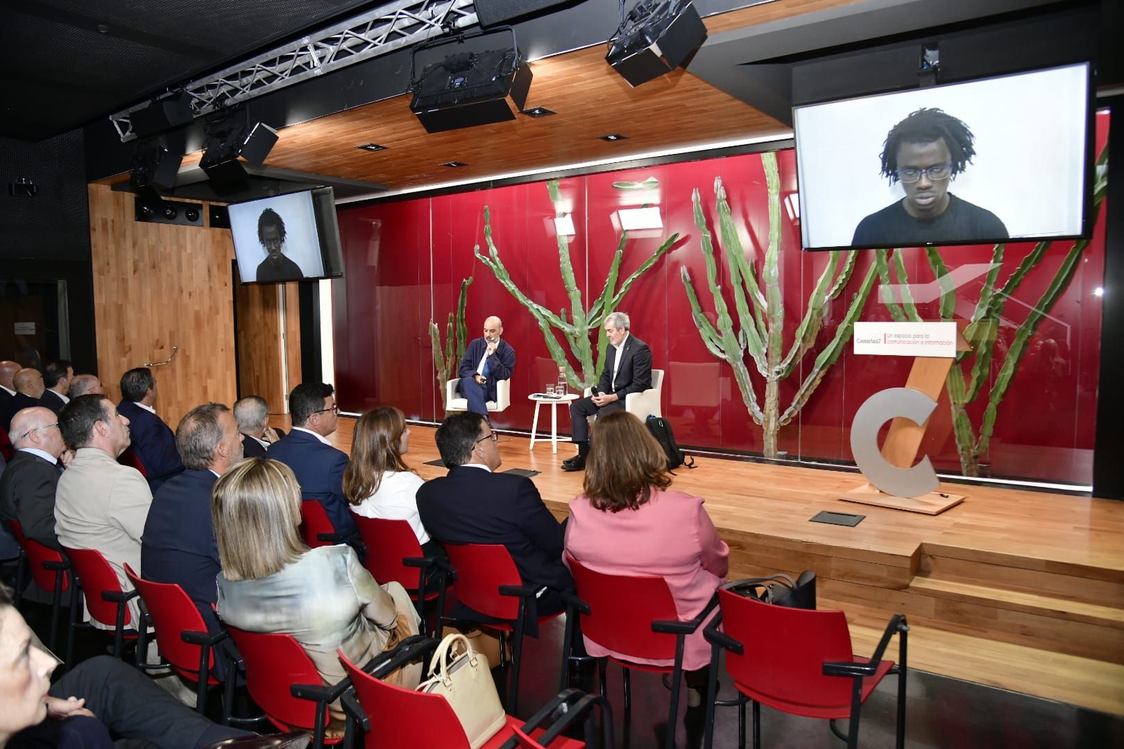 Las imágenes del encuentro con Fernando Clavijo en CANARIAS7