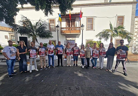 La presentación tuvo lugar en la plaza de San Juan.