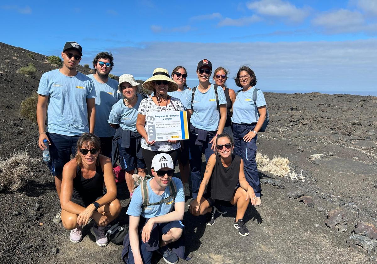 Participantes en la actividad, en la ruta por Tremesana.