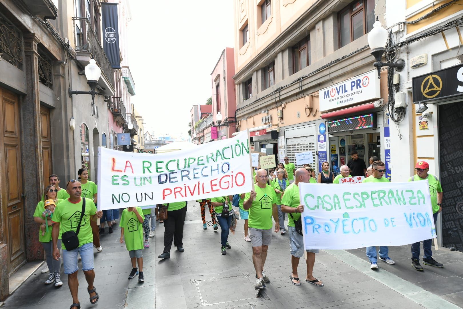 Las imágenes de las protestas de los trabajadores del Proyecto Esperanza de Cáritas