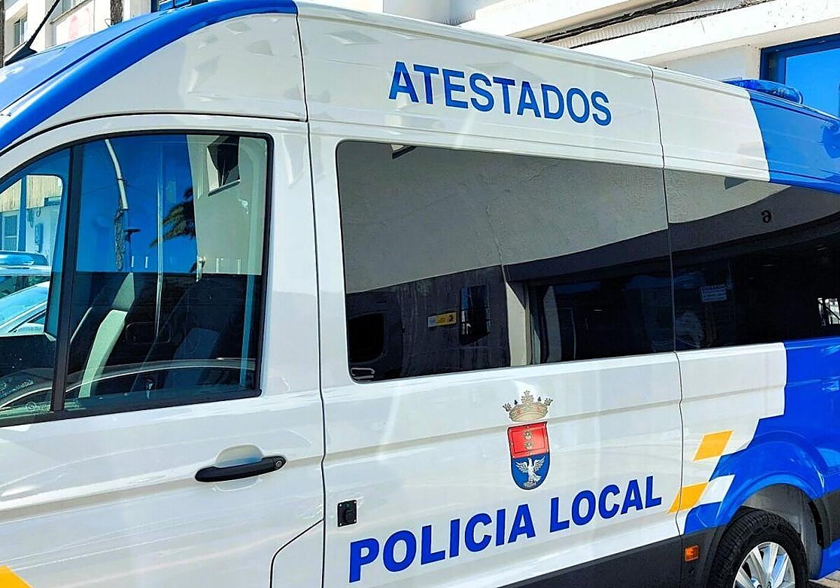 Vehículo de atestados de la Policía Local de Arrecife.