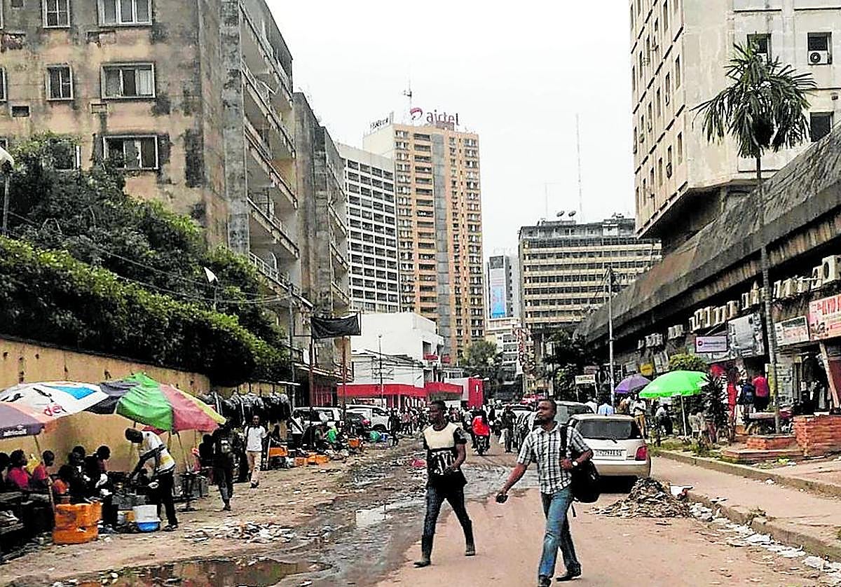 Una calle del centro de Kinshasa, en la República Democrática del Congo.