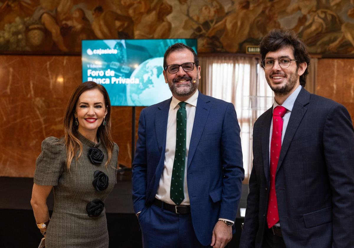 Las V Jornadas de Banca Privada dan a conocer las perspectivas de los mercados financieros con Cajasiete