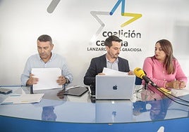 Parlamentarios regionales de CC, este lunes en rueda de prensa.