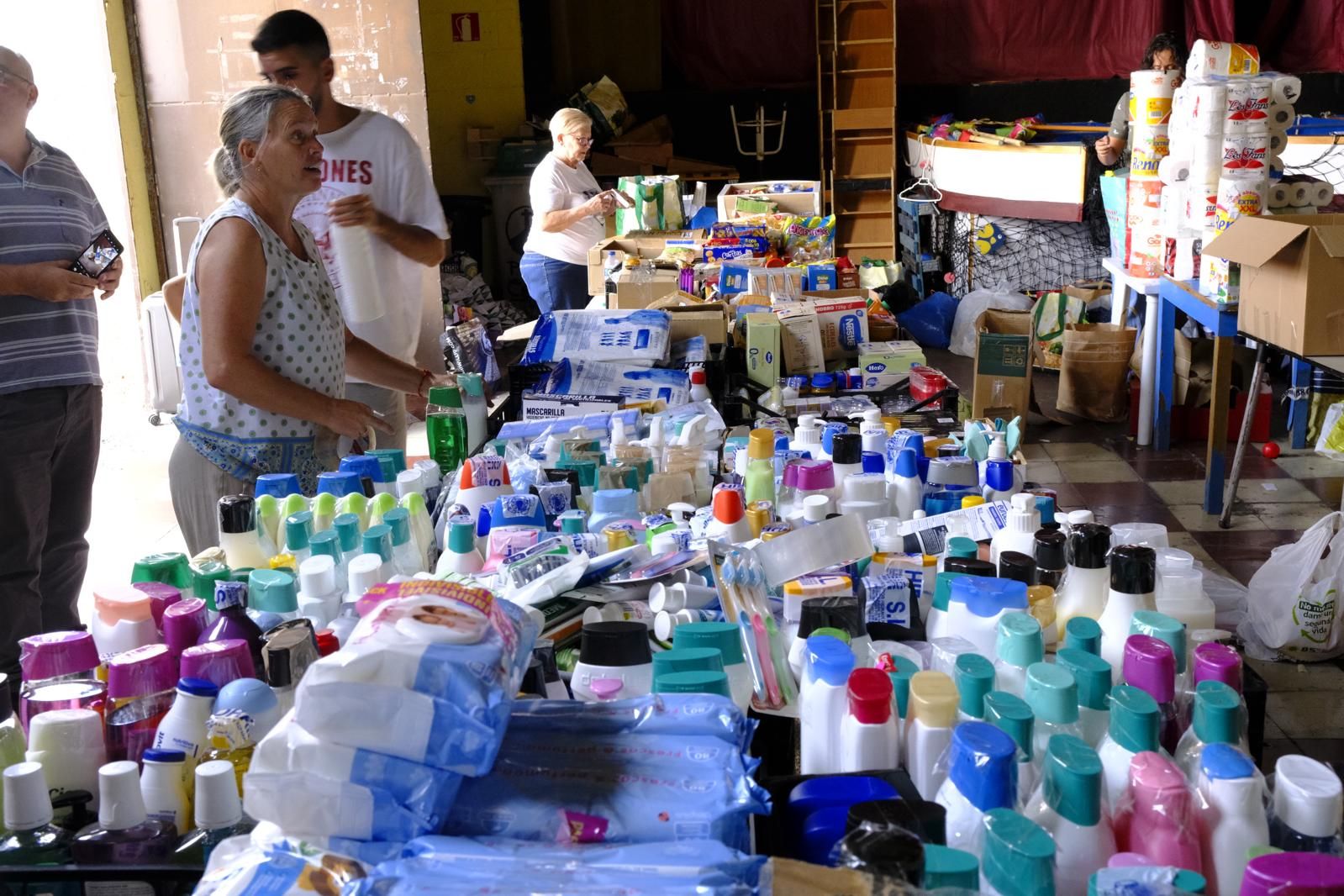 Las fotos de la recogida solidaria de La Isleta