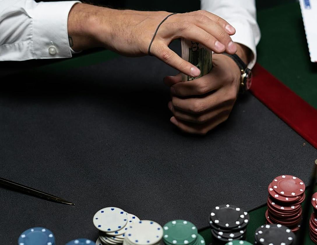 Empleo en Canarias: las posibilidades de trabajar como croupier en un casino