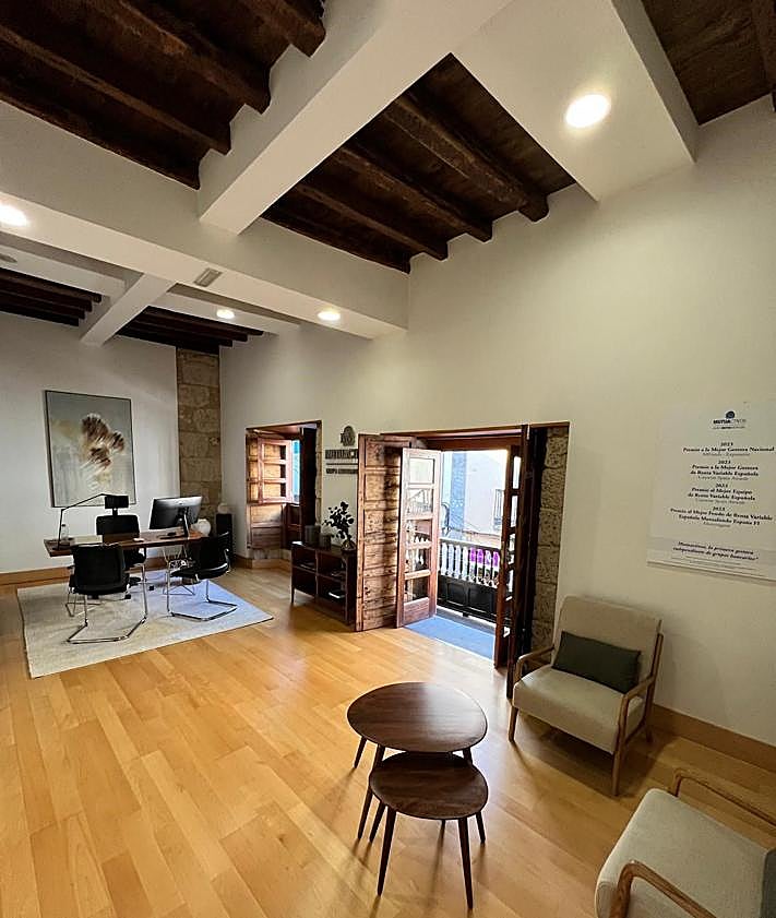 Imagen secundaria 2 - Mutuactivos abre su primera oficina en las Islas Canarias