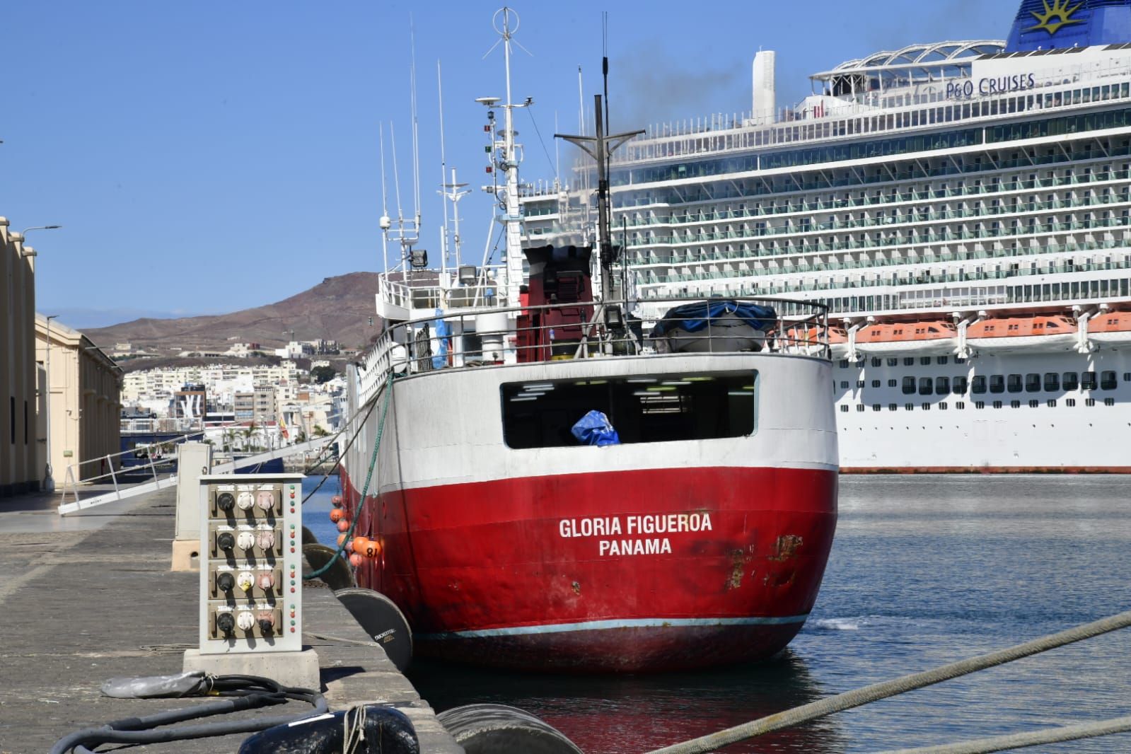 Imágenes de la mercancía incautada por la Policía Nacional a 500 millas de las islas