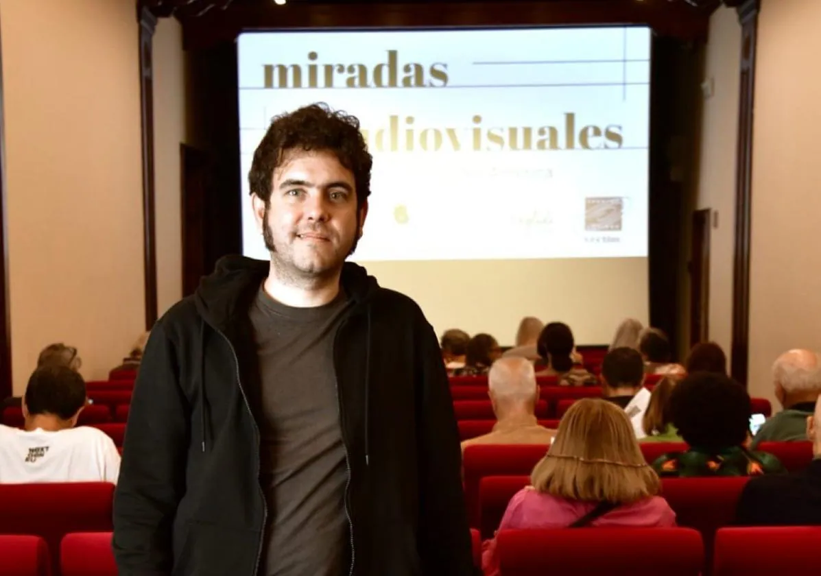 El cineasta Javier Macipe, este lunes, en la Casa de Colón, donde se proyectó 'La estrella azul'.