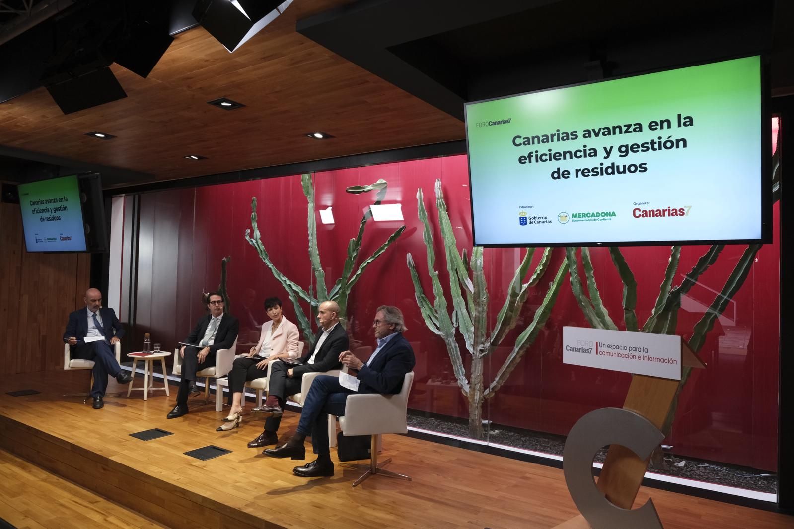 El foro CANARIAS7 &#039;Canarias avanza en la eficiencia y gestión de residuos&#039;, en imágenes