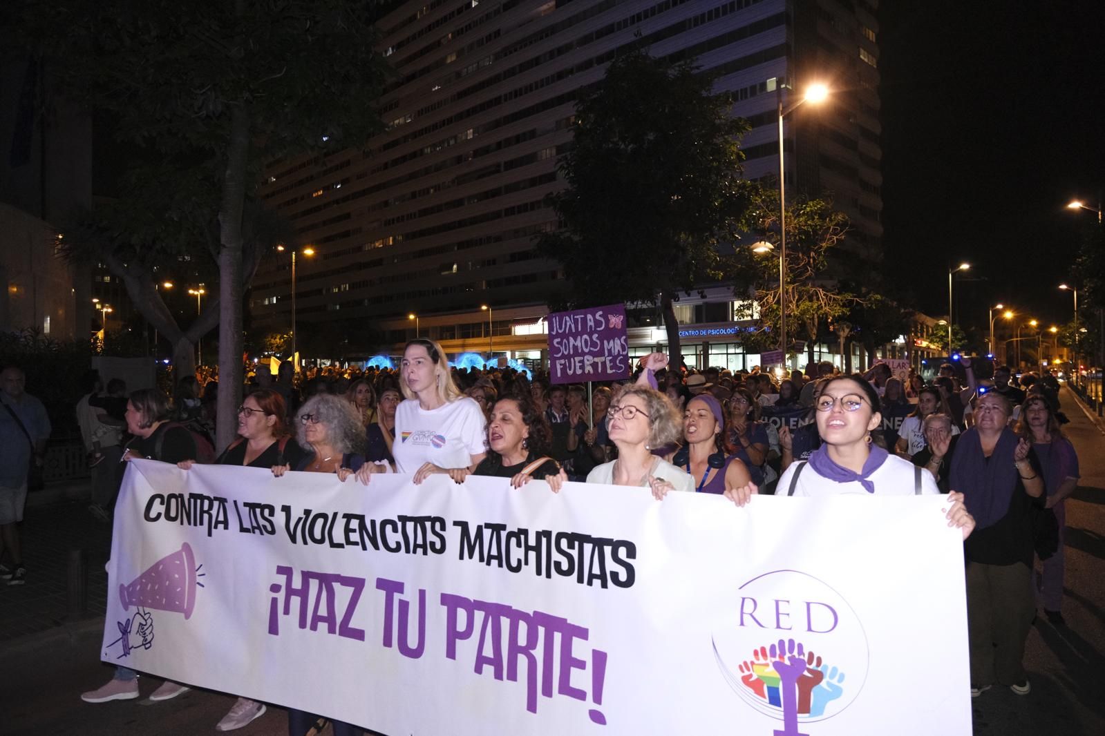 La manifestación del Día Internacional de la Eliminación de la Violencia contra las mujeres, en imágenes