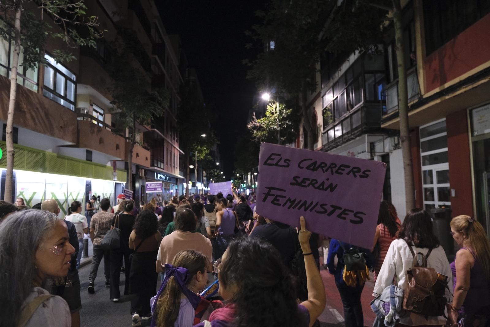 La manifestación del Día Internacional de la Eliminación de la Violencia contra las mujeres, en imágenes