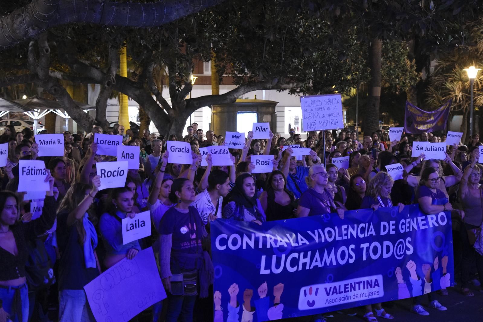 La manifestación del Día Internacional de la Eliminación de la Violencia contra las mujeres, en imágenes