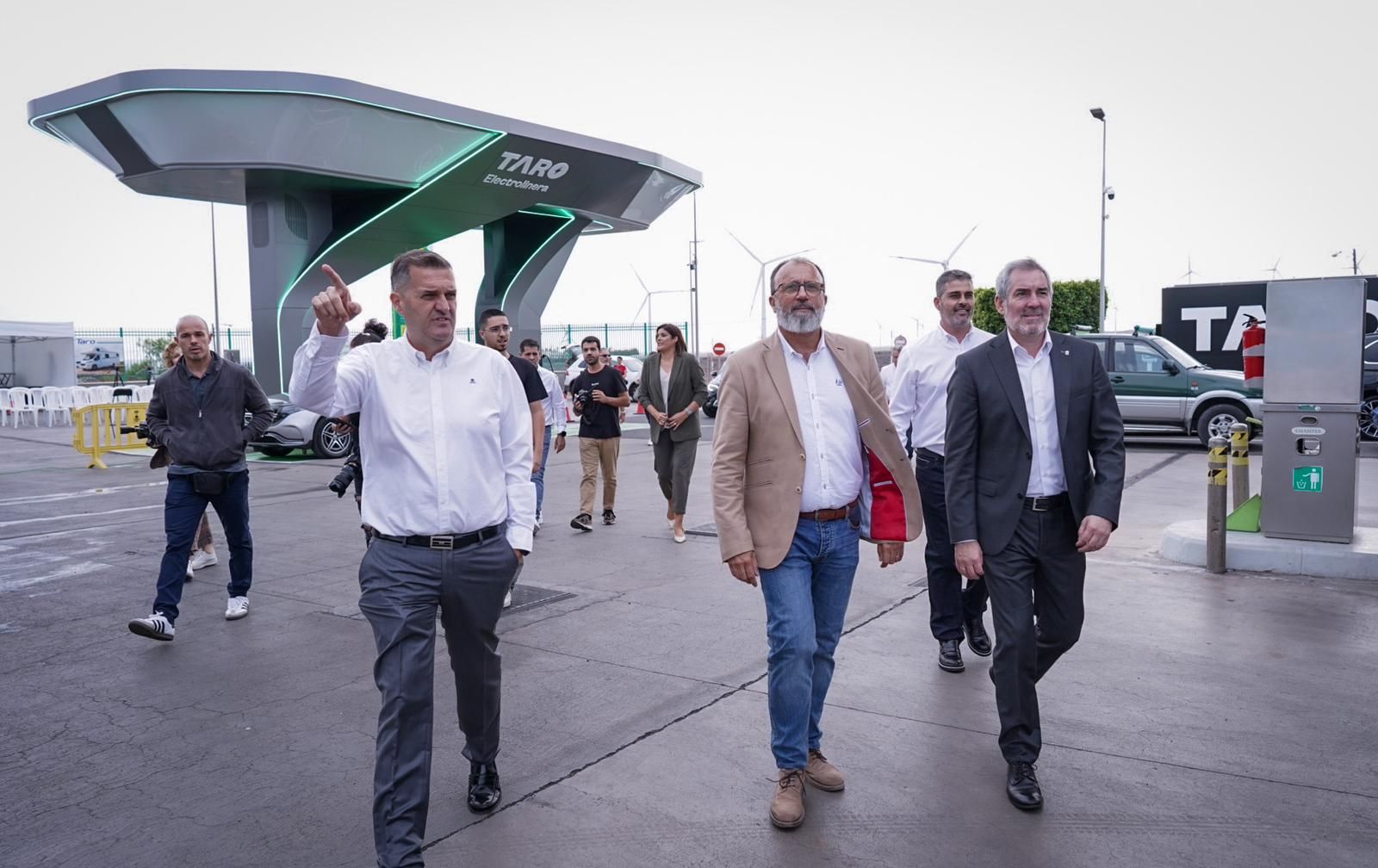 Una estación de recarga de vehículos eléctricos pionera en España