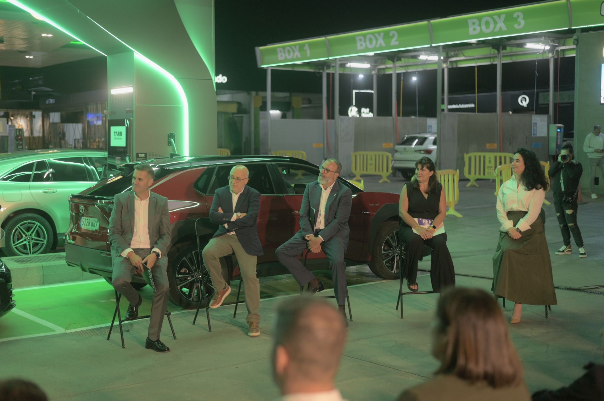 Una estación de recarga de vehículos eléctricos pionera en España