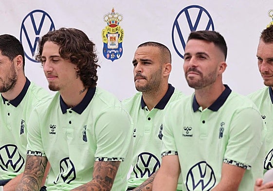 Sandro Ramírez, entre Fabio Silva y Kirian Rodríguez en el Estadio de Gran Canaria.