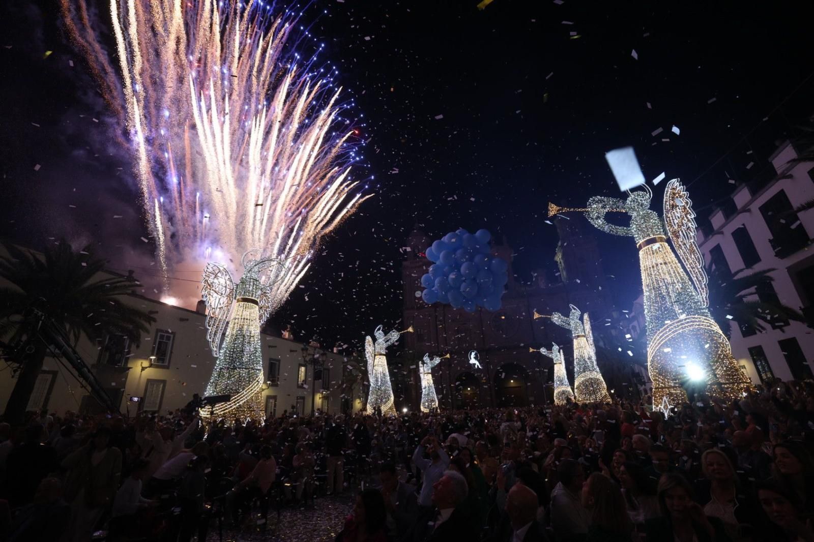 Luces, magia y música en el encendido navideño de la capital