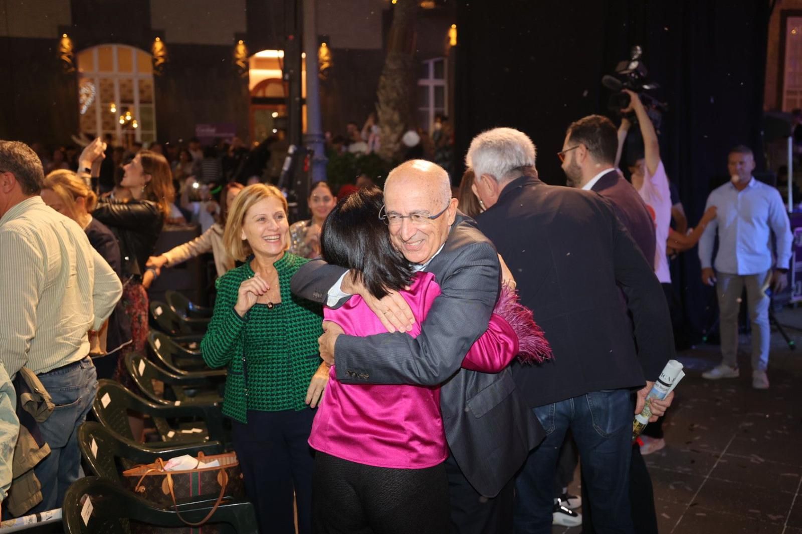 Luces, magia y música en el encendido navideño de la capital