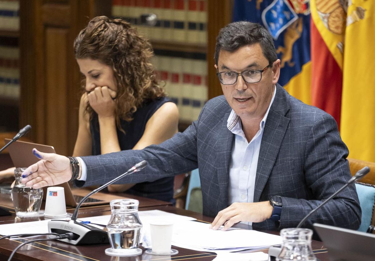 Imagen de archivo del consejero Pablo Rodríguez en el Parlamento.