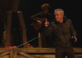 Carlos Hipólito: «Ojalá nos rigieran burros con el sentido del humor y tan cultos como el que interpreto»