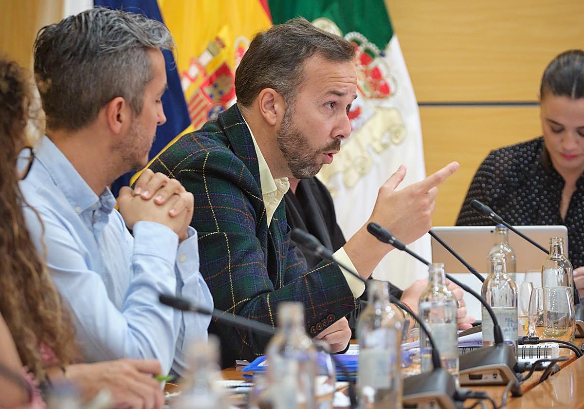 Luis González Cabrera, consejero de Transportes del Cabildo de Fuerteventura.