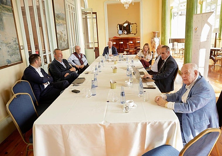 Imagen de la reunión.