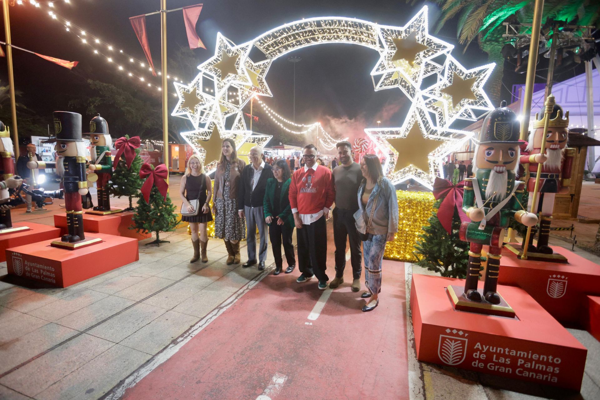 El primer día de la feria de Navidad en la capital grancanaria, en imágenes