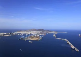 Imagen aérea del Puerto de La Luz.