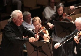 El director alemán Günther Herbig, en un concierto con la OFGC.