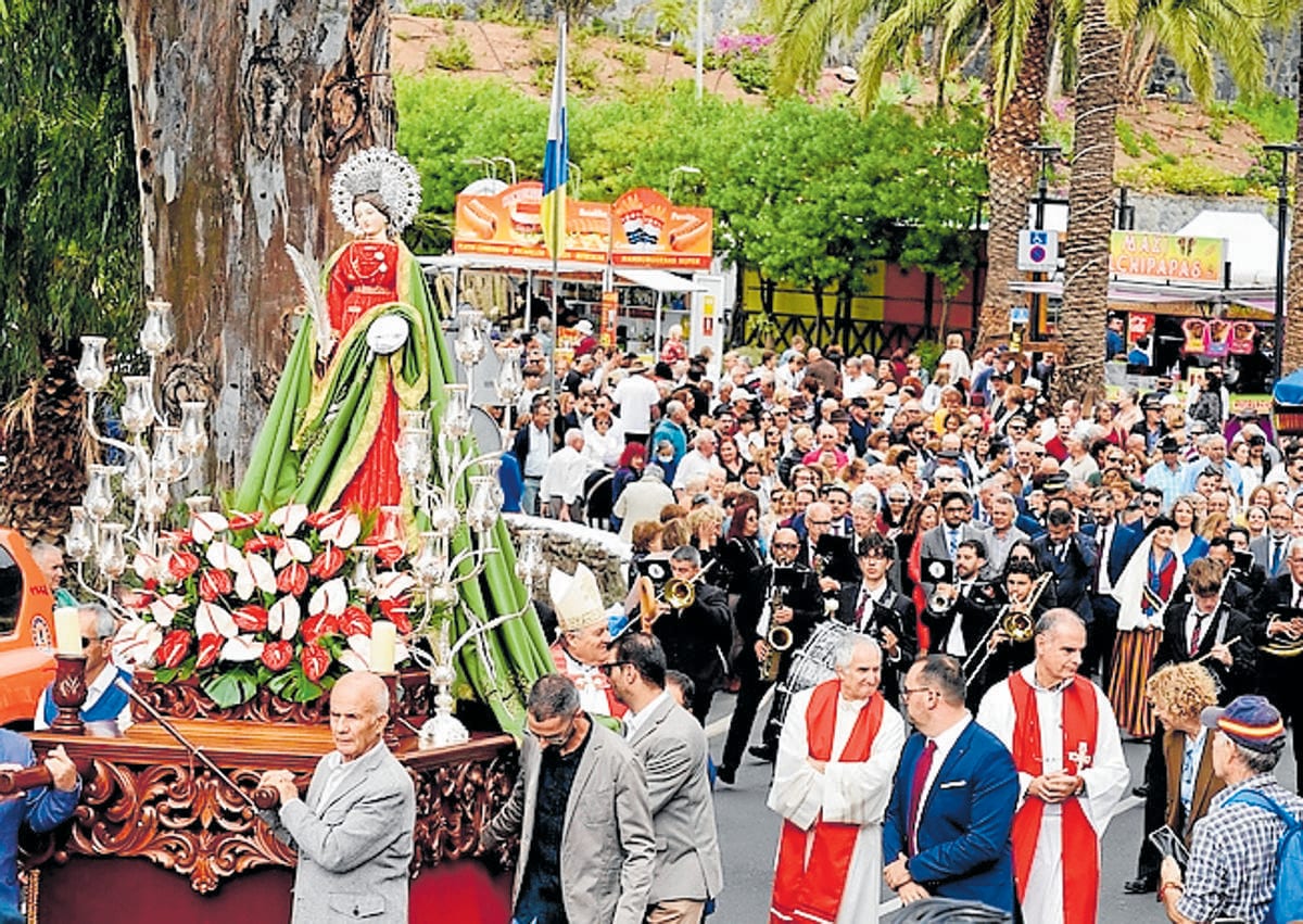 Imagen secundaria 1 - Defensa de la paz en el día de Santa Lucía