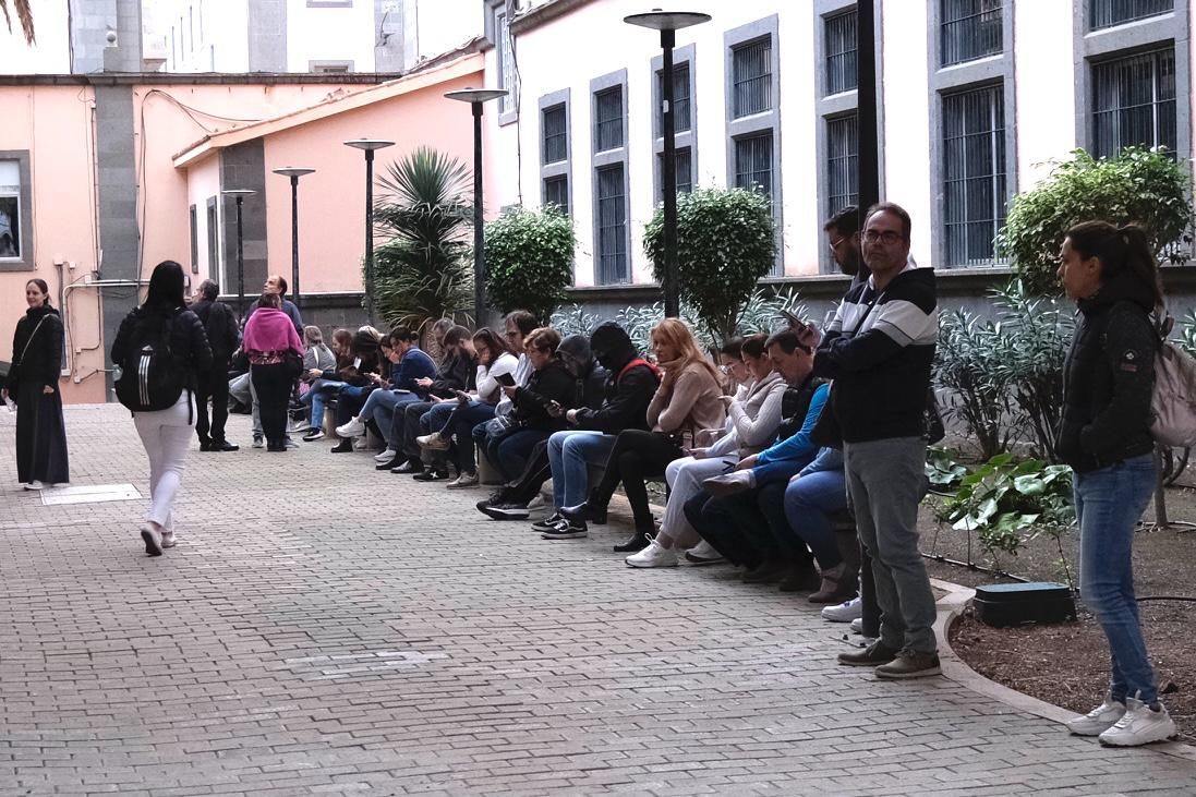 6.000 personas buscan hoy en Tafira una plaza de funcionario del Estado