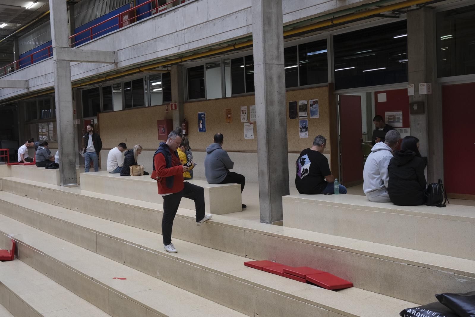 6.000 personas buscan hoy en Tafira una plaza de funcionario del Estado